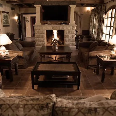 La Casona Del Tormes *